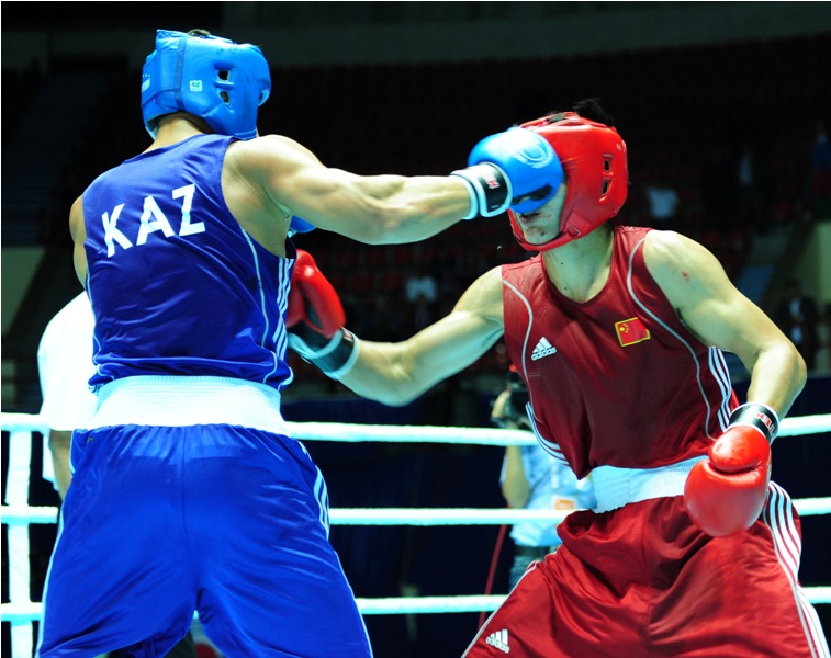 Адильбек выходит в полуфинал! (фоторепортаж)