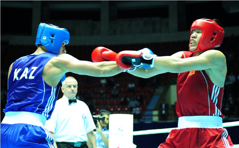 Адильбек выходит в полуфинал! (фоторепортаж)