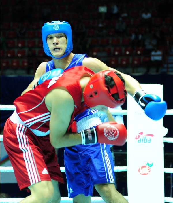 Адильбек выходит в полуфинал! (фоторепортаж)