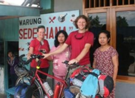 Велопутешественники из Англии мечтают снова вернуться в центр Азии