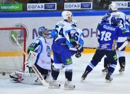 Хоккеисты из Минска забросили шесть шайб в Астане