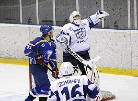 Хозяева пропустили пять шайб