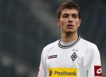 Полузащитник менхенгладбахской «Боруссии» Роман Нойштедтер