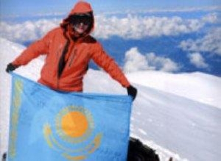 Шымкентские альпинисты покорили самую высокую точку Антарктиды