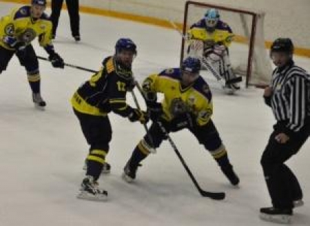 Завтра хоккейный сезон продолжится