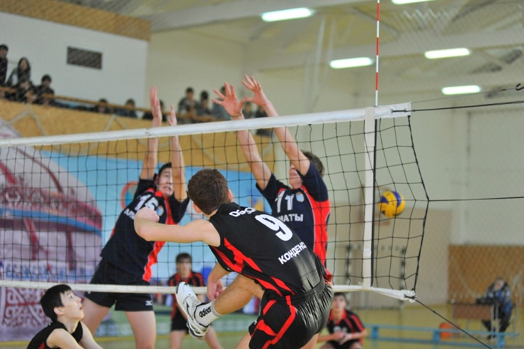 Зимний чемпионат по волейболу