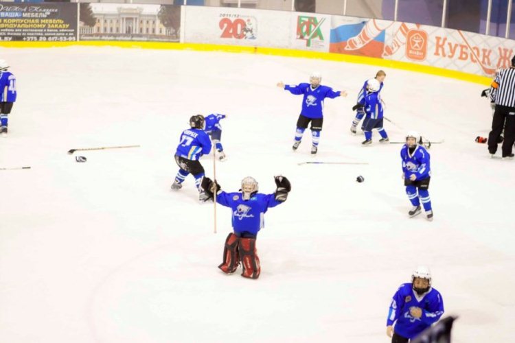 Восьмилетние хоккеисты вернулись с «бронзой»