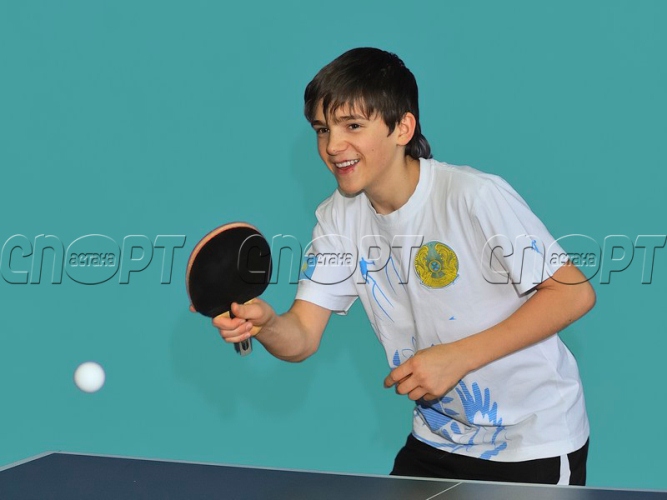 Молодым у нас дорога?