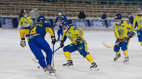 Фоторепортаж с матча ЧМ по бенди в Алматы Казахстан — Швеция 1:9