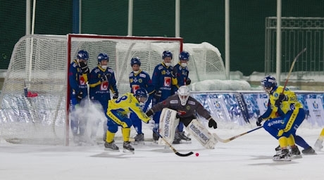 Фоторепортаж с матча ЧМ по бенди в Алматы Казахстан — Швеция 1:9