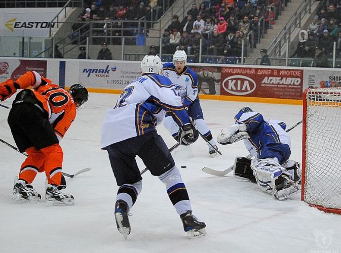 Фоторепортаж с матча плей-офф ВХЛ «Ермак» — «Казцинк-Торпедо» 3:2 О.Т