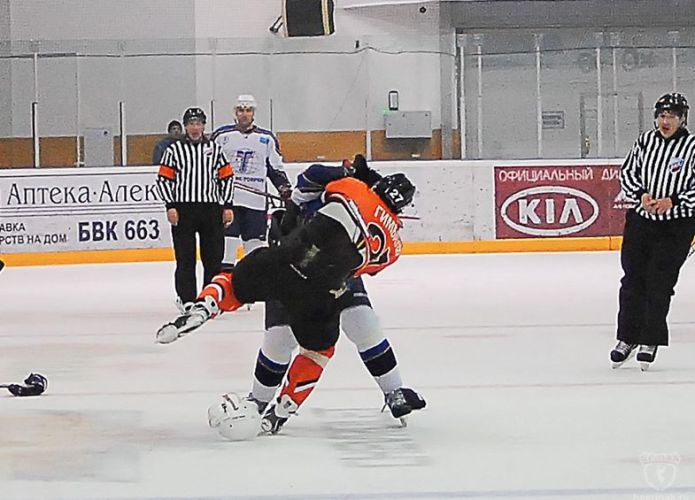 Фоторепортаж с матча плей-офф ВХЛ «Ермак» — «Казцинк-Торпедо» 3:2 О.Т