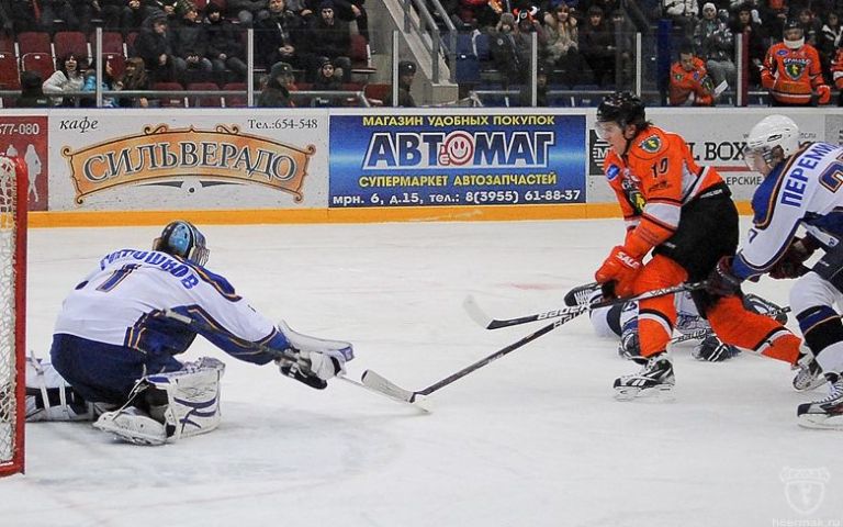 Фоторепортаж с матча плей-офф ВХЛ «Ермак» — «Казцинк-Торпедо» 3:2 О.Т