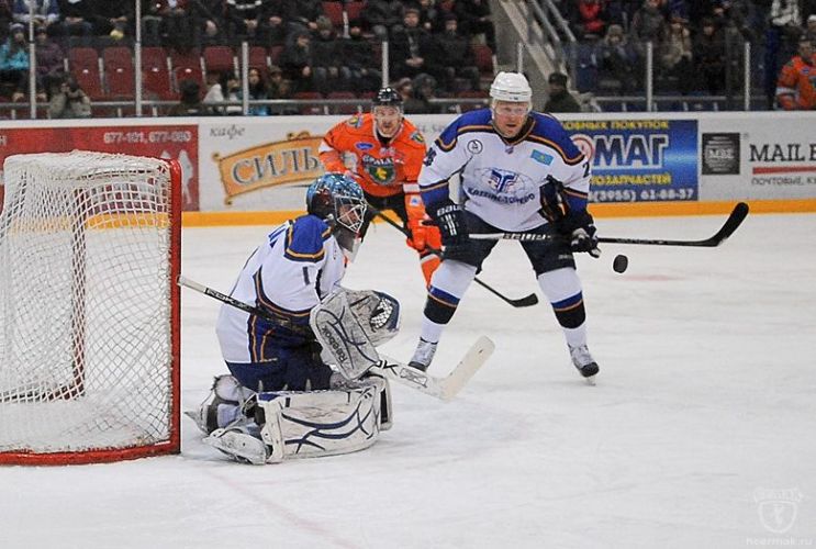 Фоторепортаж с матча плей-офф ВХЛ «Ермак» — «Казцинк-Торпедо» 3:2 О.Т
