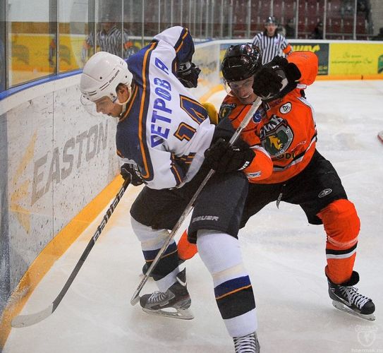 Фоторепортаж с матча плей-офф ВХЛ «Ермак» — «Казцинк-Торпедо» 3:2 О.Т