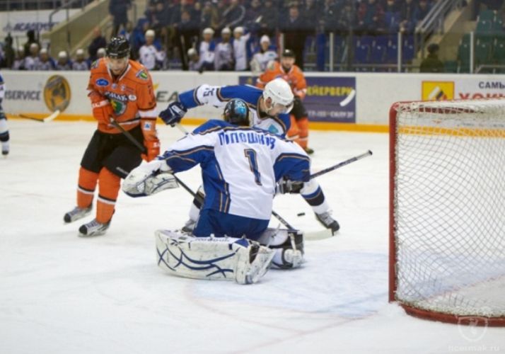 Фоторепортаж с матча плей-офф ВХЛ «Ермак» — «Казцинк-Торпедо» 5:3