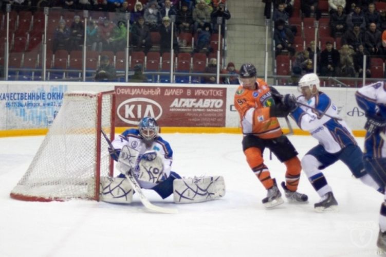 Фоторепортаж с матча плей-офф ВХЛ «Ермак» — «Казцинк-Торпедо» 5:3