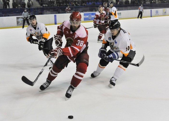 Фоторепортаж с матча плей-офф чемпионата Казахстана «Арыстан» — «Астана» 3:0