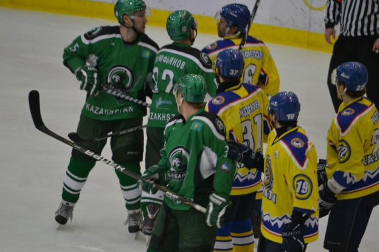 Фоторепортаж с матча плей-офф чемпионата Казахстана «Бейбарыс» — «Алматы» 5:0