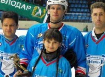 Денис Клемешов с болельщиками