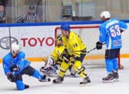 Завтра пройдет определяющий матч финала хоккейного чемпионата страны