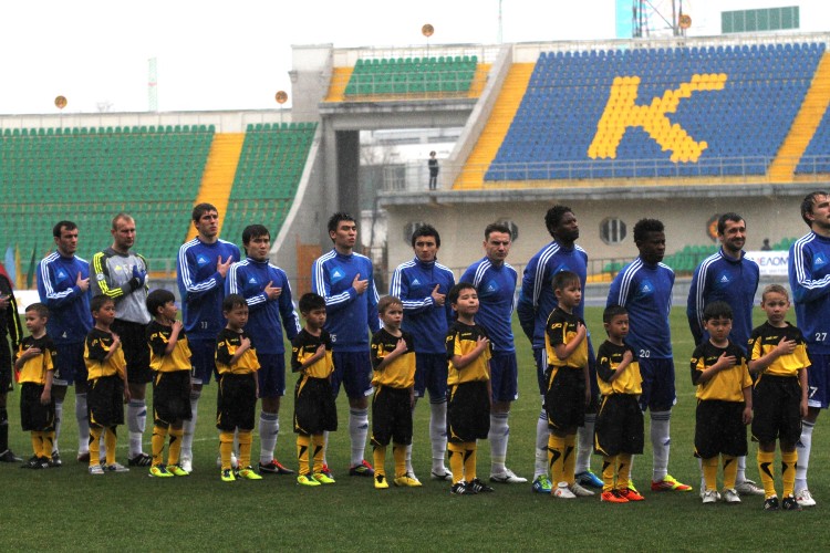 Фоторепортаж с матча четвертого тура Премьер-Лиги «Кайрат» — «Астана» 0:2