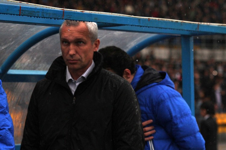 Фоторепортаж с матча четвертого тура Премьер-Лиги «Кайрат» — «Астана» 0:2