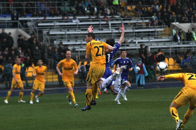 Фоторепортаж с матча четвертого тура Премьер-Лиги «Кайрат» — «Астана» 0:2