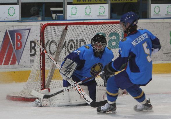 Фоторепортаж с матча чемпионата Мира по хоккею Казахстан U-18 — Польша U-18 7:1