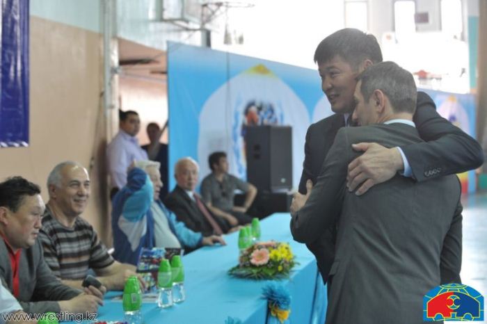 Фоторепортаж с республиканского турнира по греко-римской борьбе среди кадетов на призы Даулета Турлыханова. 2012 г.