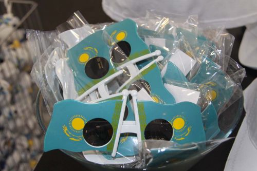 В Хельсинки можно купить сувениры с символикой сборной Казахстана