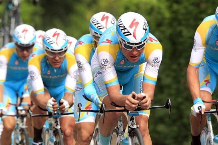 «Астана» третья в командной «разделке» на «Джиро д’Италия»