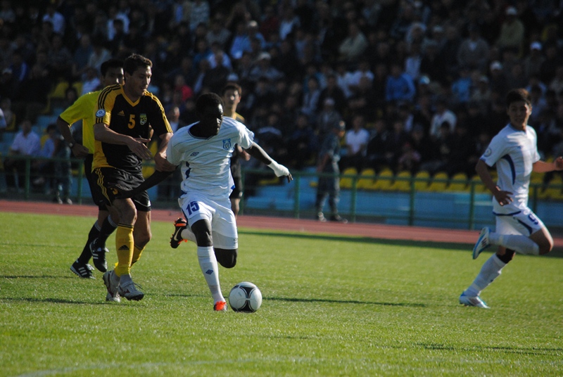 Mr. Black Star,  или Журавль на тропе войны