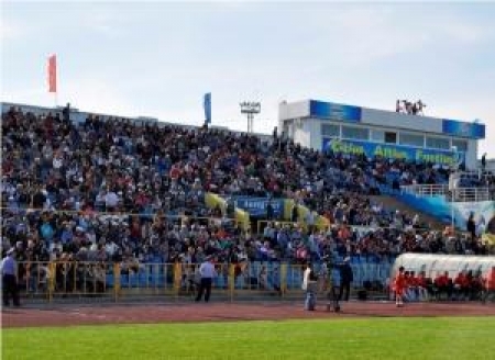 Зрителей на стадионах все больше