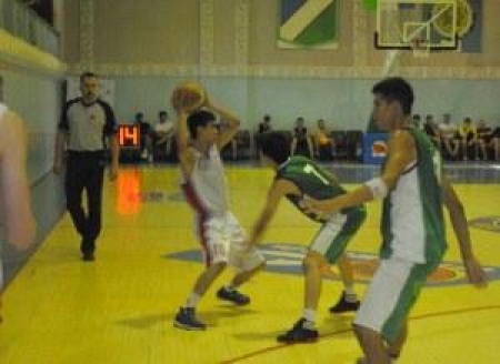 Казахстанцы одержали победу в квалификации