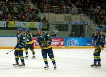 Карагандинцы готовятся к играм ВХЛ