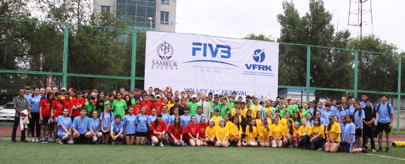 Фестиваль под аккомпанемент дождя