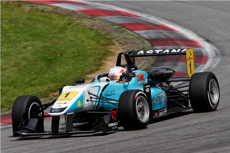 Гонщик команды «Астана» вновь одержал победу в «Формуле-3»
