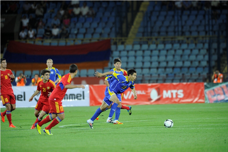 Фоторепортаж с товарищеского матча Армения — Казахстан 3:0