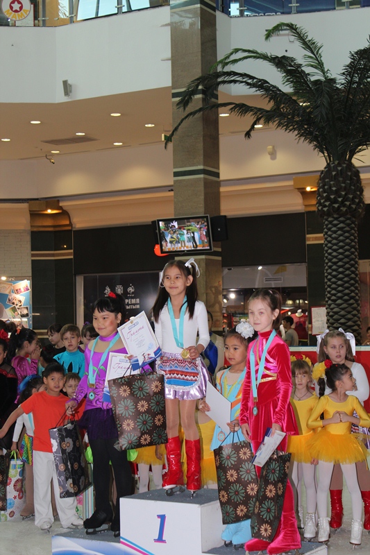 III межрегиональные соревнования по фигурному катанию и по спортивным танцам на льду в Алматы