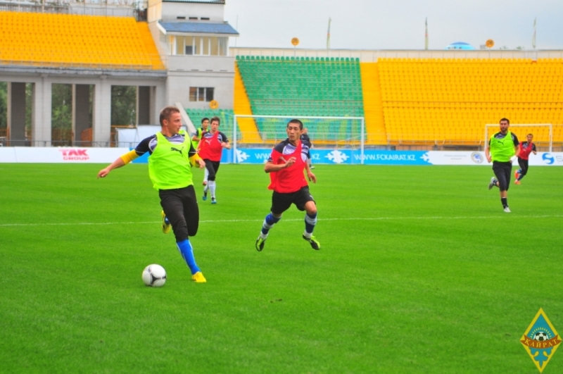 Фоторепортаж с открытой тренировки ФК «Кайрат»
