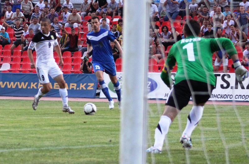 Фоторепортаж с матча 14-го тура Премьер-Лиги «Тобол» — «Иртыш» 2:2