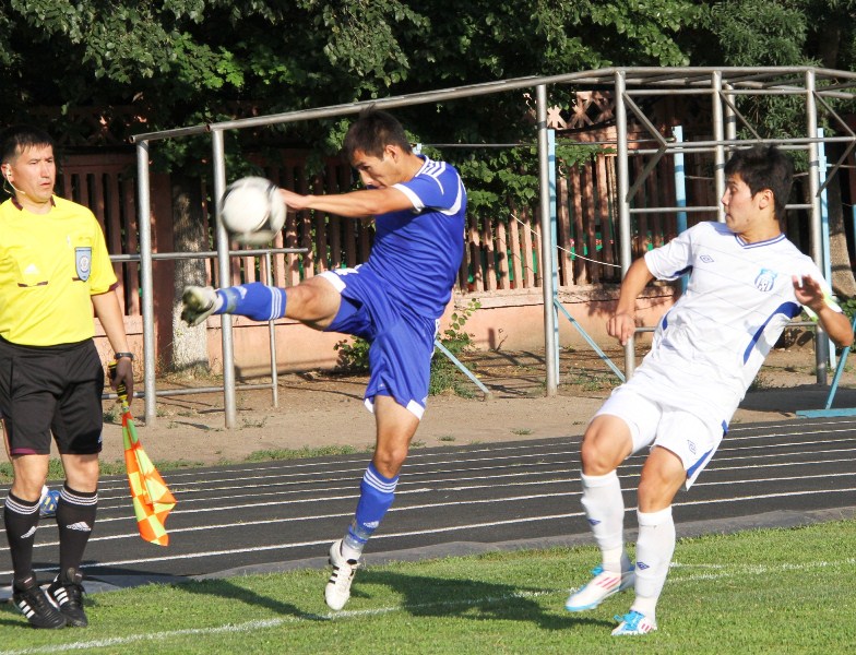 Фоторепортаж с матча 14-го тура Премьер-Лиги «Сункар» — «Тараз» 0:1