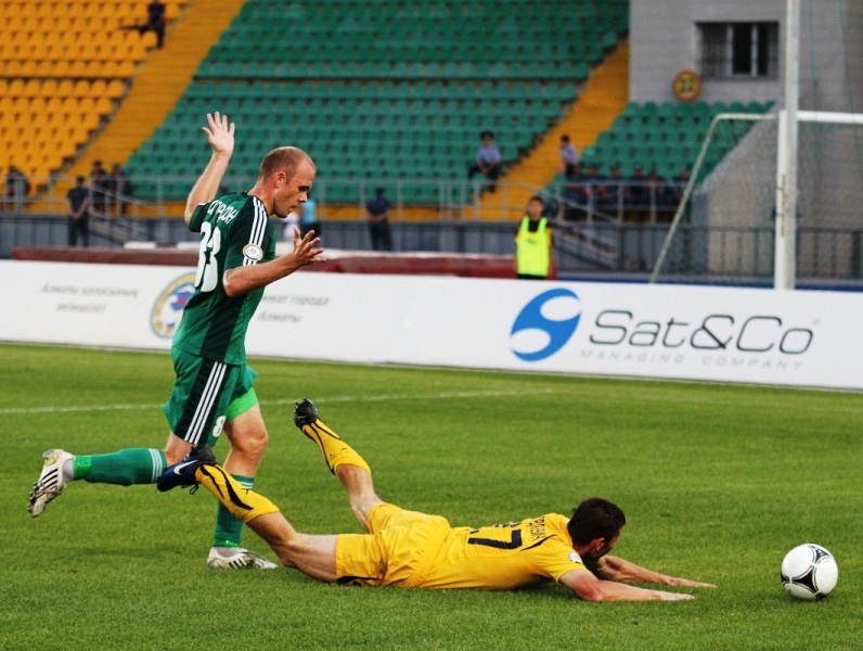 Фоторепортаж с матча 15-го тура Премьер-Лиги «Кайрат» — «Атырау» 1:1