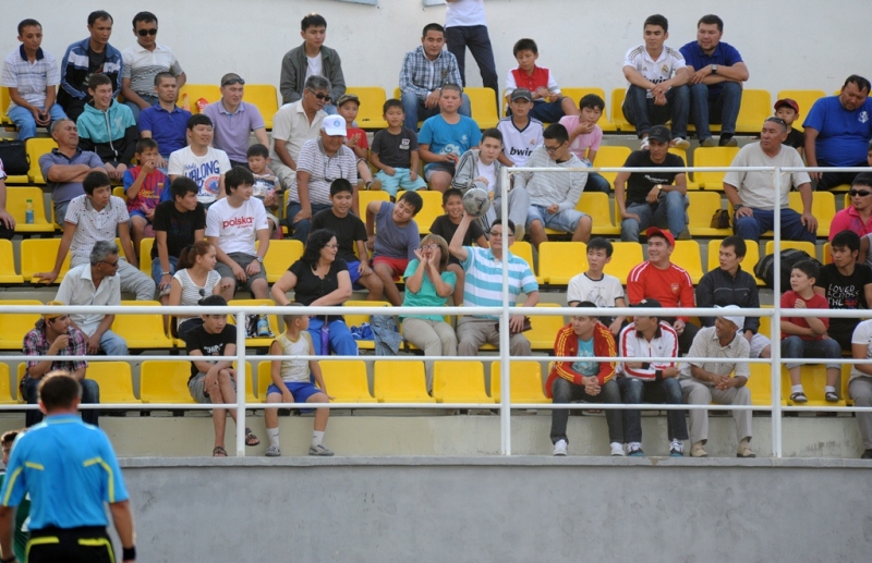 Фоторепортаж с матча 15-го тура Первой лиги «Каспий» — «Лашын» 2:0