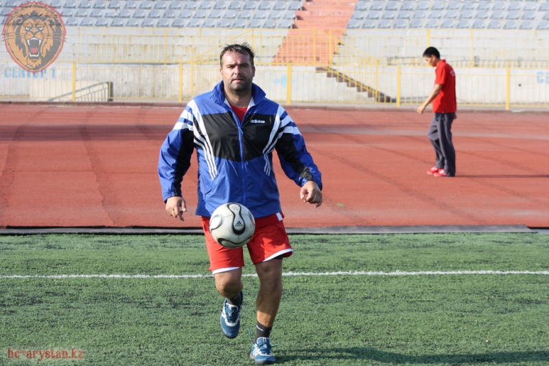 Фоторепортаж с тренировок ХК «Арыстан»