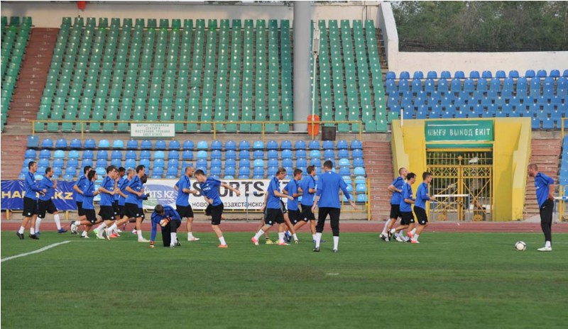 Фоторепортаж с тренировки «Слована» в Караганде