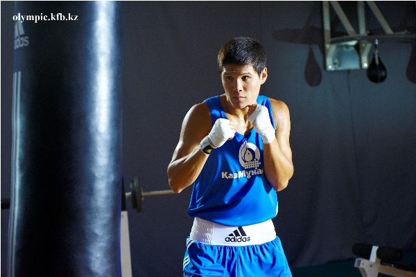 На олимпийском ринге...