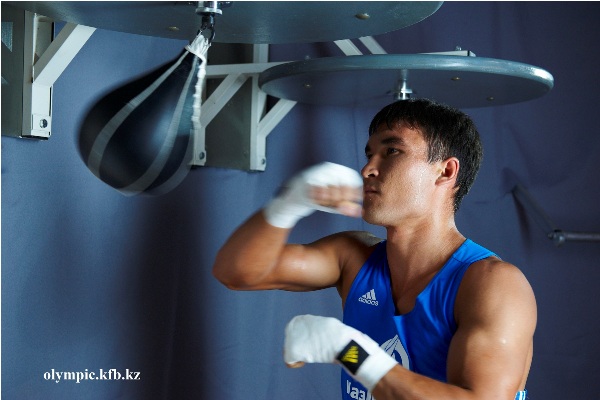 На олимпийском ринге...