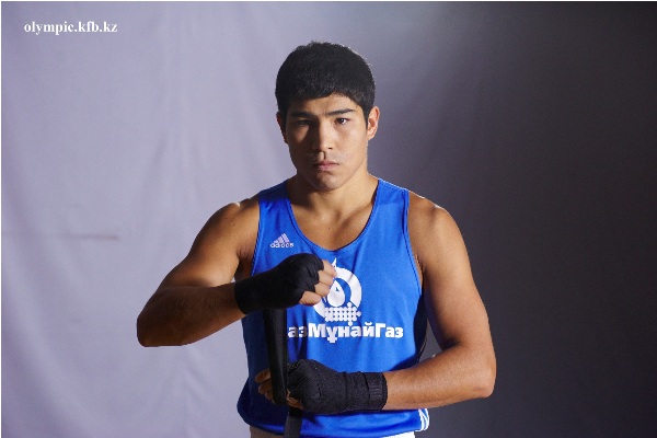 На олимпийском ринге...